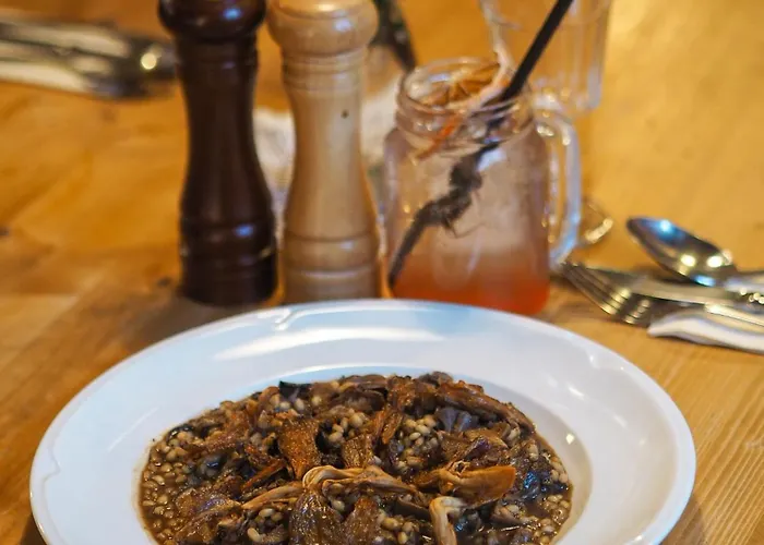 Stary Svet 招待所 4*